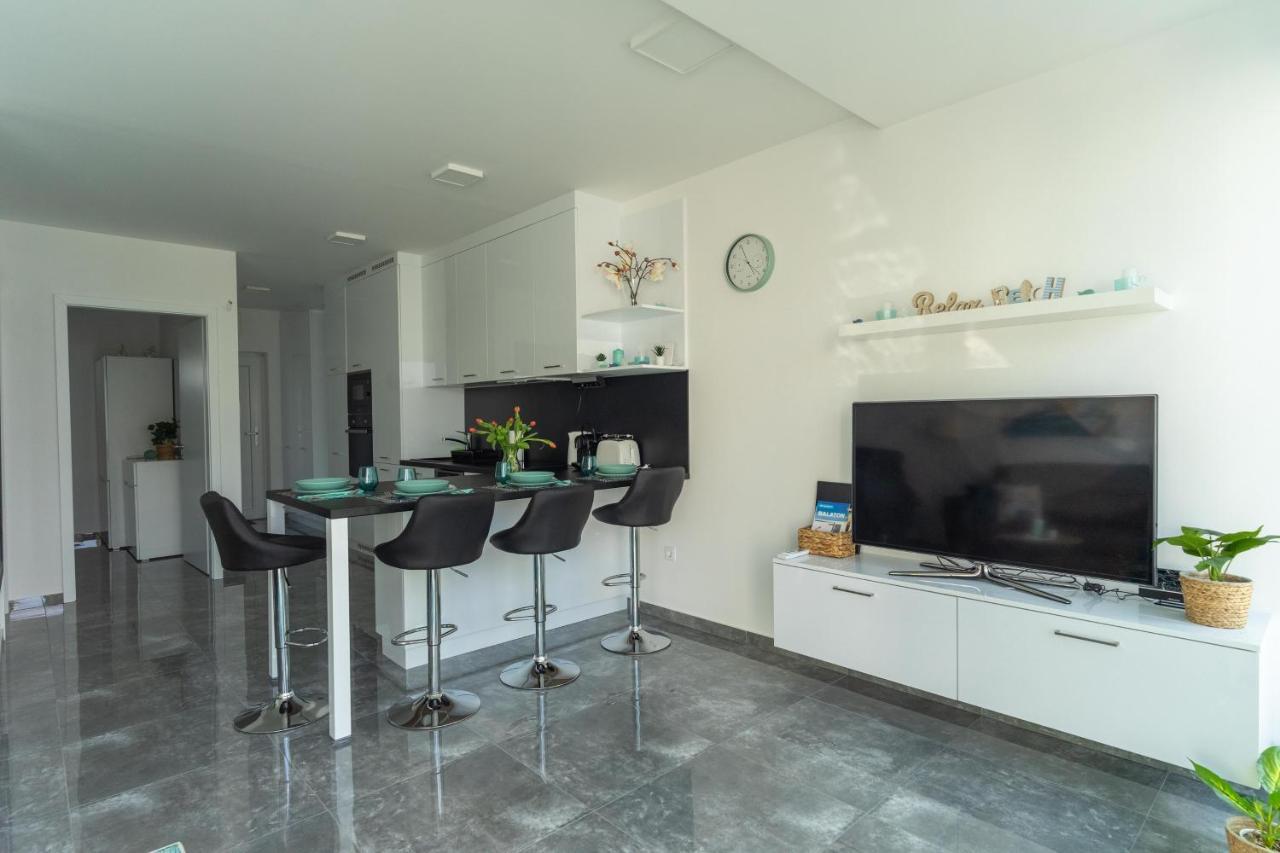 Relax Beach Apartman Fonyod ภายนอก รูปภาพ