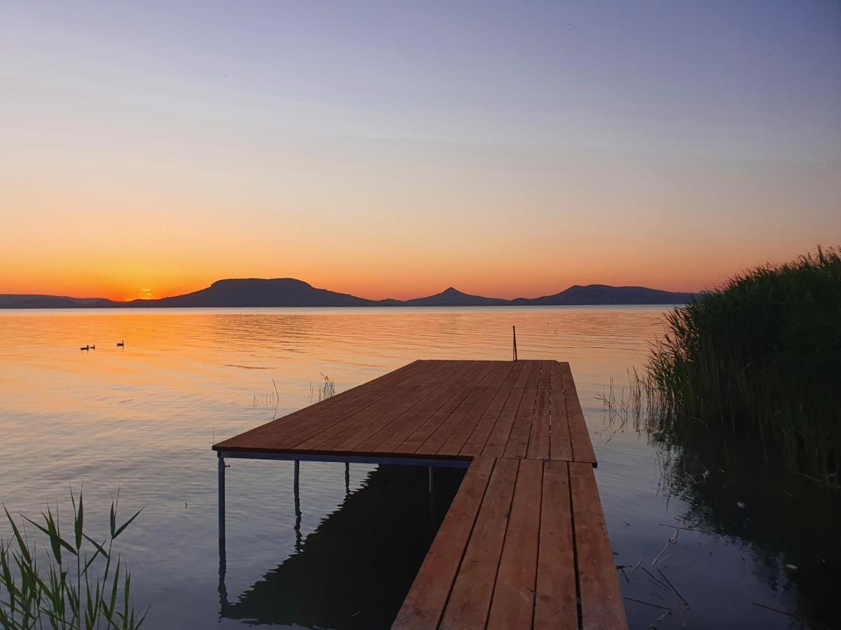 Relax Beach Apartman Fonyod ภายนอก รูปภาพ